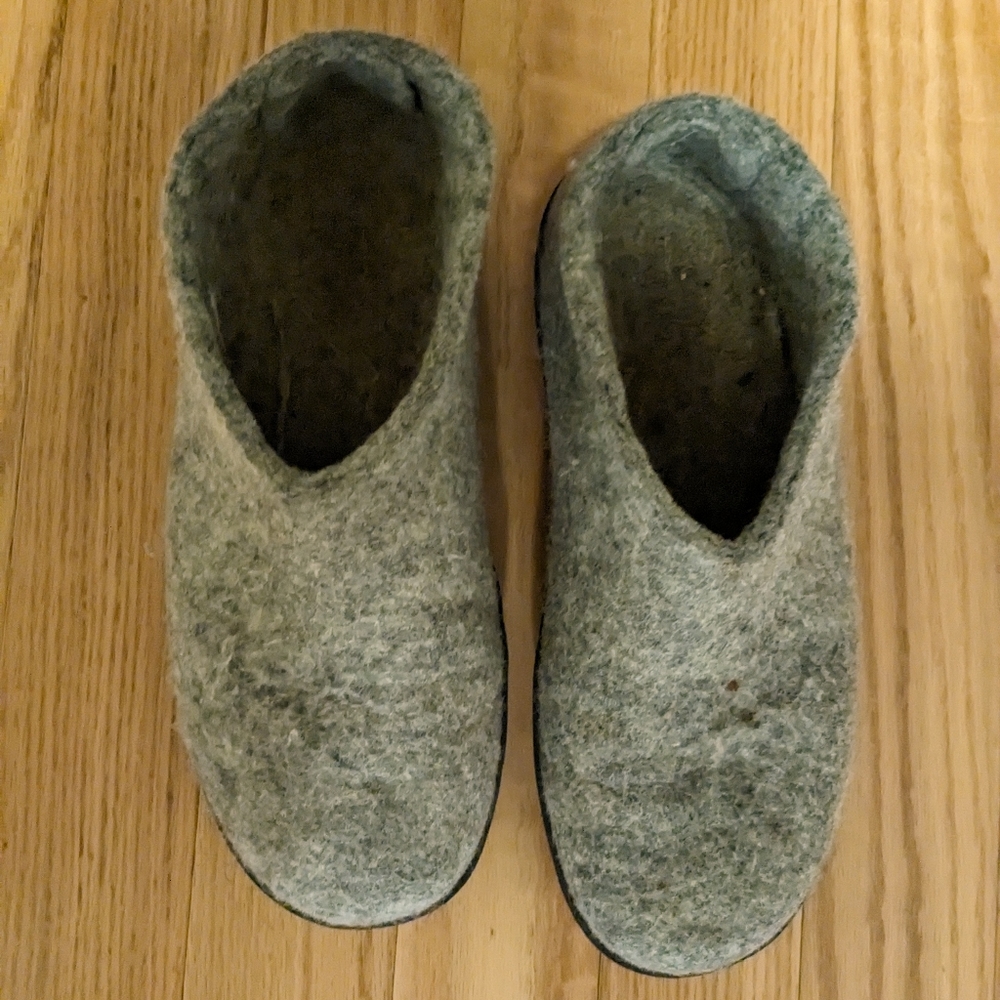 Glerups wool slippers with rubber bottom